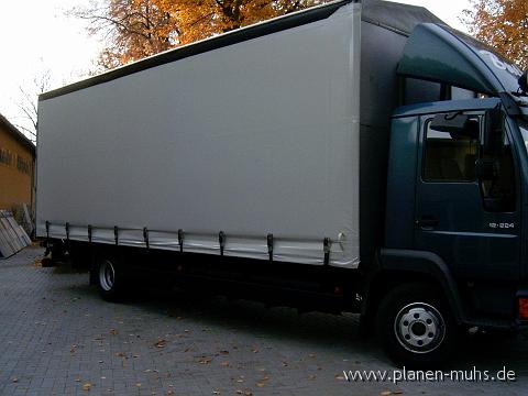 plane_lkw048.jpg